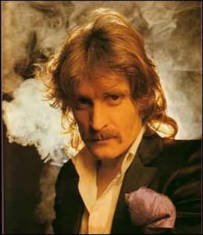 En 2014, qui a repris ''Les Paradis perdus'' de Christophe en le mêlant au refrain de ''Heartless'' de Kanye West ?