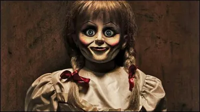 Dans quel film la poupée Annabelle a-t-elle fait sa première apparition ?