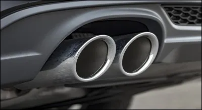 Possède-t-elle des échappements ?