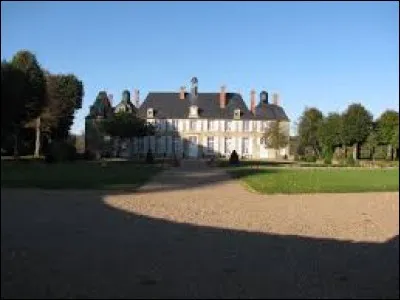 Je vous emmène à présent à la découverte du château d'Arthel. Commune de Bourgogne-Franche-Comté, dans l'arrondissement de Cosne-Cours-sur-Loire, elle se situe dans le département ...