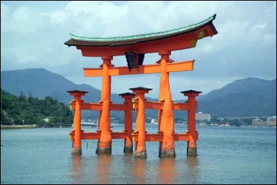 Dans le shintoïsme, de quoi Amaterasu est-elle la déesse ?