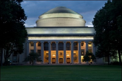Dans quel État américain est situé le MIT ?