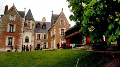 Comme vous le savez peut-être, Léonard de Vinci a vécu une partie de sa vie au château du Clos Lucé.
 Dans quel département se trouve cette si belle demeure ?