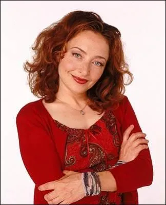 Dans quelle srie apparat Catherine Lloyd Burns ?