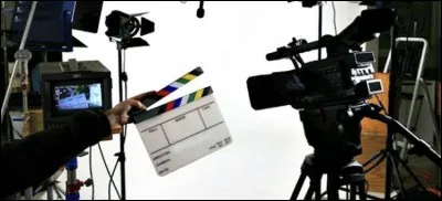 Tu es sur le point de passer ton premier casting en tant que personnage principal, tu passes dans 5 minutes. Que fais-tu ?