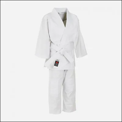 Comment s'appelle l'habit qu'on porte au judo ?