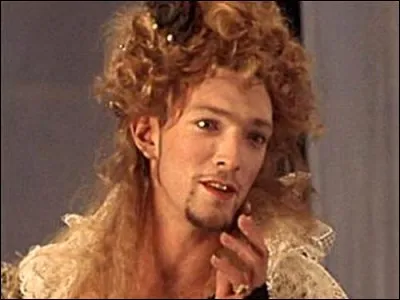 Qui est le Duc d'Anjou, futur Henri III, dans le film "Elizabeth" de Shekhar Kapur (1998) ?