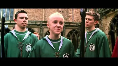 Une équipe de Quidditch se compose de...