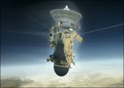 La mission d'exploration spatiale Cassini-Huygens a étudié le système...