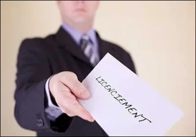 Le licenciement est prononcé dans le cas de :