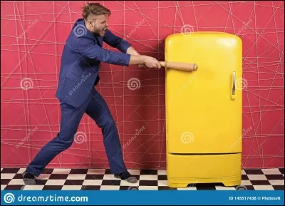 Qui a dit : "Les hommes n'ont que ce qu'ils méritent ; les autres sont célibataires".