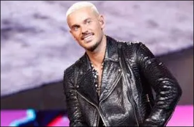 Complétez le titre de cette chanson : "Voir la nuit...