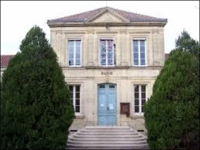 Commune de Nouvelle-Aquitaine, dans la Haute-Lande-Girondine, Aillas se situe dans le département ...