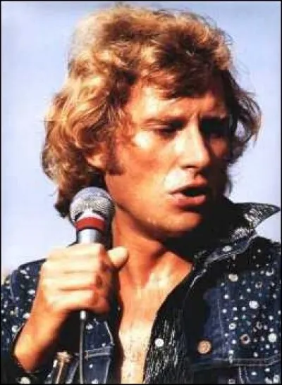 ''Ma main au feu'' est un titre de Johnny Hallyday. Quelle est l'origine de l'expression ''mettre sa main au feu'' ?