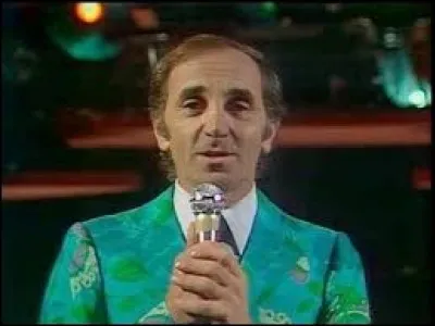 Dans ''Comme ils disent'', Charles Aznavour prononce : 
 
''J'habite seul avec maman
Dans un très vieil appartement
Rue Sarasate''

Pablo de Sarasate était un violoniste espagnol décédé en 1908 dans la ville la plus méridionale des quatre proposées. Quel est son nom ?