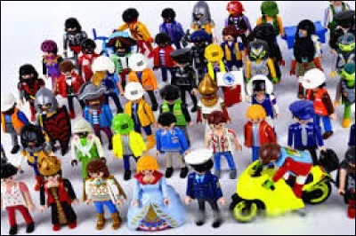 Playmobil est une marque :