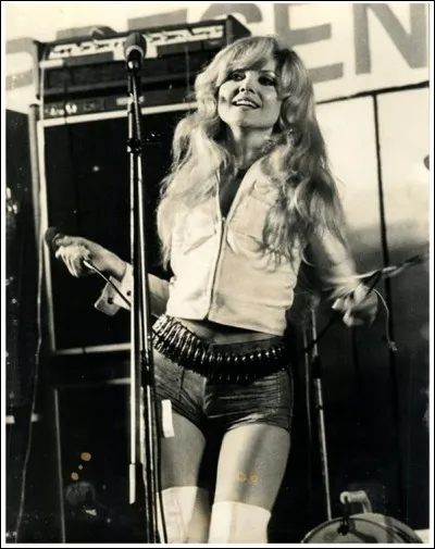 C'est une chanteuse plutôt des années ...