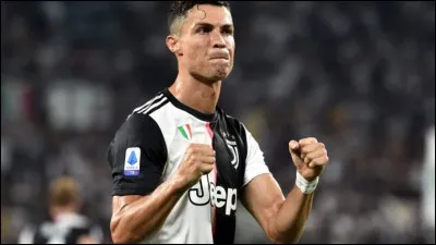 Comment s'appelle vraiment Cristiano Ronaldo ?