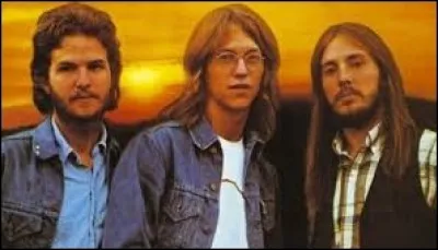 Le groupe America a chanté ''A Horse With No Name''. En 2006, quel cheval a été désigné meilleur trotteur français de tous les temps par le journal ''L'Équipe'' ?