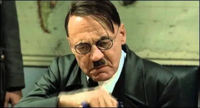 Dans quel film voyons-nous Bruno Ganz en Hitler ?