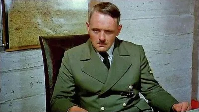 Dans quel film voyons-nous Anthony Hopkins en Hitler ?