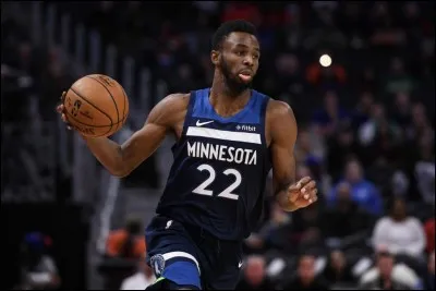 Qui est ce basketteur ?