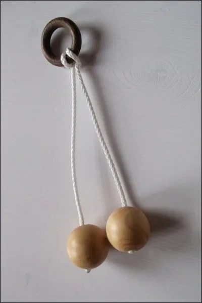 Et dans les années 70, à quoi jouaient les enfants dans la cour ?