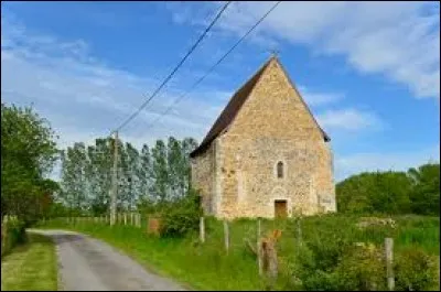 Voici la chapelle du prieuré Saint-Julien de Douy. Village Eurélien, il se situe en région ...