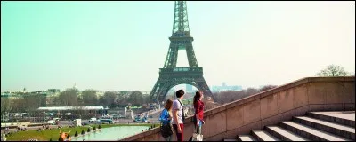 "Dernier tango à Paris" est un film joué par Marlon Brando.