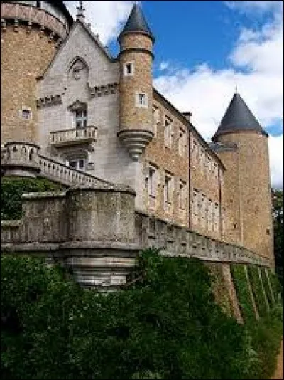 Je vous propose de partir à présent en Auvergne-Rhône-Alpes, à la découverte du château de Busset. Commune de l'aire urbaine Vichyssoise, elle se situe dans le département ...