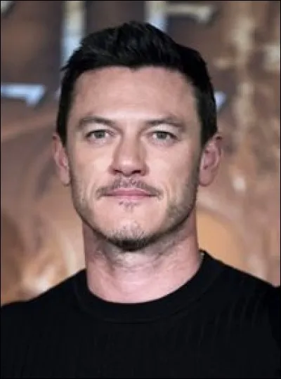 Dans combien de films et séries a joué Luke Evans ?