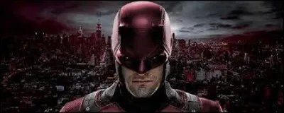 C'est un avocat luttant contre l'injustice et aveugle depuis l'enfance.