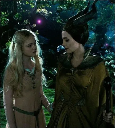 Comment appelle-t-elle Maléfique ?