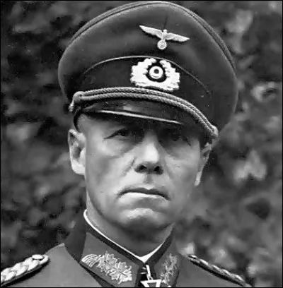 Ce général allemand a joué un rôle de premier plan dans l'invasion de la France en mai 1940 puis dans la guerre en Afrique du nord : c'est ... Rommel.