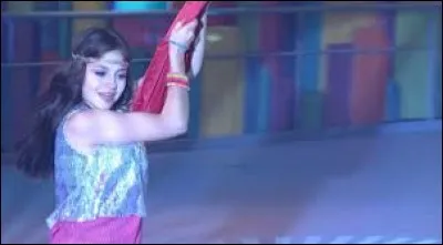 Parmi les deux phrases, laquelle est sans erreur ?