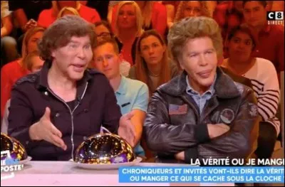 A l'&eacute;poque f&eacute;odale, imp&ocirc;t pr&eacute;lev&eacute;, qui donnait le droit de d&eacute;baller sur les march&eacute;s, utilis&eacute; &eacute;galement pour pouvoir passer un pont avec des marchandises !