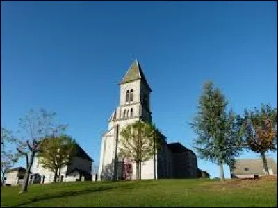 Village d'Auvergne-Rhône-Alpes, dans l'arrondissement de Mauriac, La Monselie se situe dans le département ...