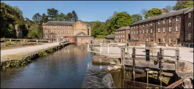 Qu'a inventé Richard Arkwright autour de 1770 ?