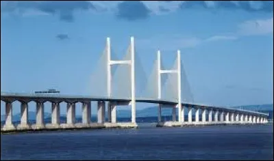 Lequel de ces fleuves est le plus long du Royaume-Uni ?