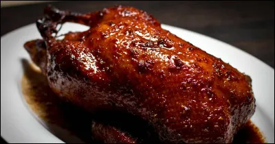 Quel est le nom de cette préparation à base de canard mariné dans un liquide de glaçage sirupeux ?