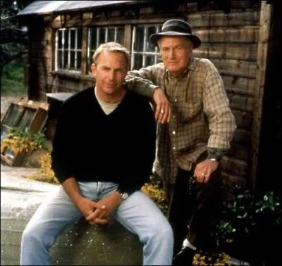 Il est Dodge Blake dans ce film