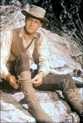 Il est John Russel dans ce film