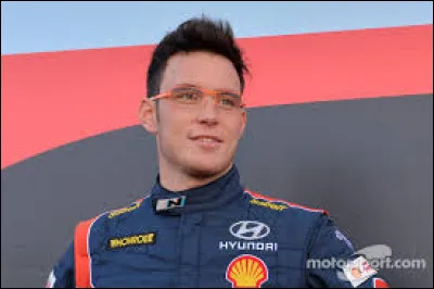Le nouvel éternel second !
En 2019, combien de fois le pilote belge Thierry Neuville a-t-il terminé à la deuxième place du championnat du monde des rallyes ?