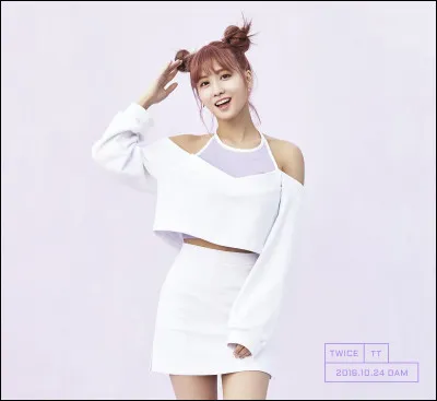 Momo (TWICE) est n&eacute;e le :