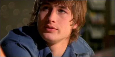 Quel métier exerce Michael Guerin afin de payer son loyer ?