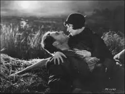 Qui est le réalisateur du film "L'Aurore" sorti en 1927 ?