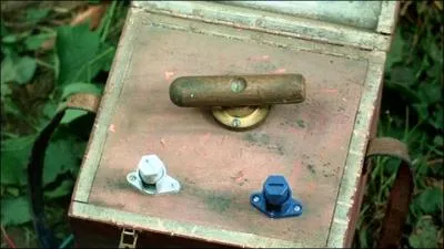 Qui a ralis 'La trilogie de la 7me compagnie' ?