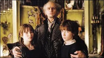 Complétez le titre du film : 
"Les _________ Aventures des orphelins Baudelaire".