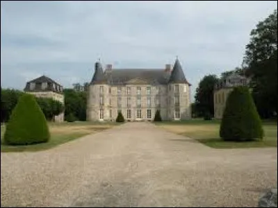 Nous sommes maintenant dans les Hauts-de-France, dans une all&eacute;e menant au ch&acirc;teau d'H&eacute;nonville. Commune du Vexin fran&ccedil;ais, elle se situe dans le d&eacute;partement ...