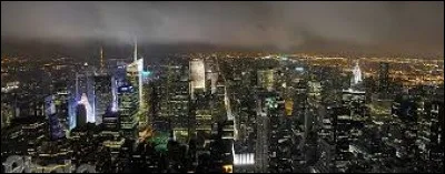 On peut entendre "Minuit se lève en haut des tours" dans une chanson de...